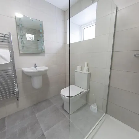 Kcm Urban Retreats Apartment